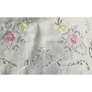 2 Vintage Linens Placemats Embroidered Cutwork‎ Floral Italian Romantic Cottage